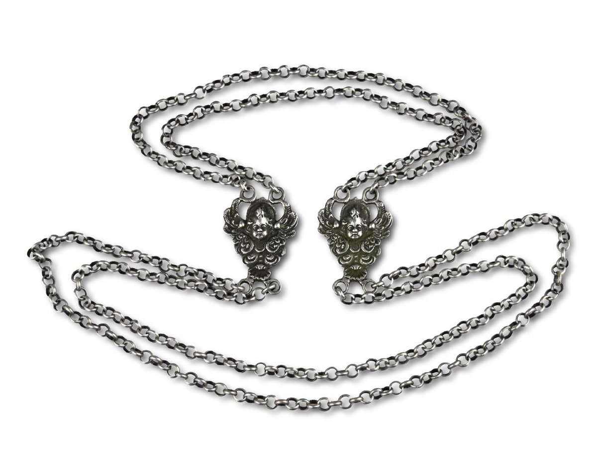 Silver Double Long Chain Set With Putto Heads. Italian, 17th Century.-photo-2