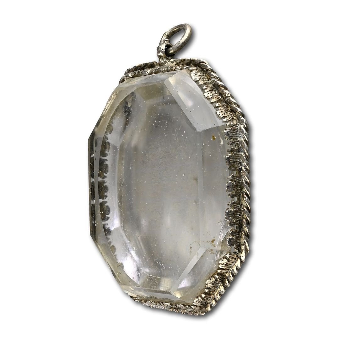 Pendentif En Verre Monté En Argent. Allemand, Seconde Moitié Du XVIIe Siècle. -photo-1