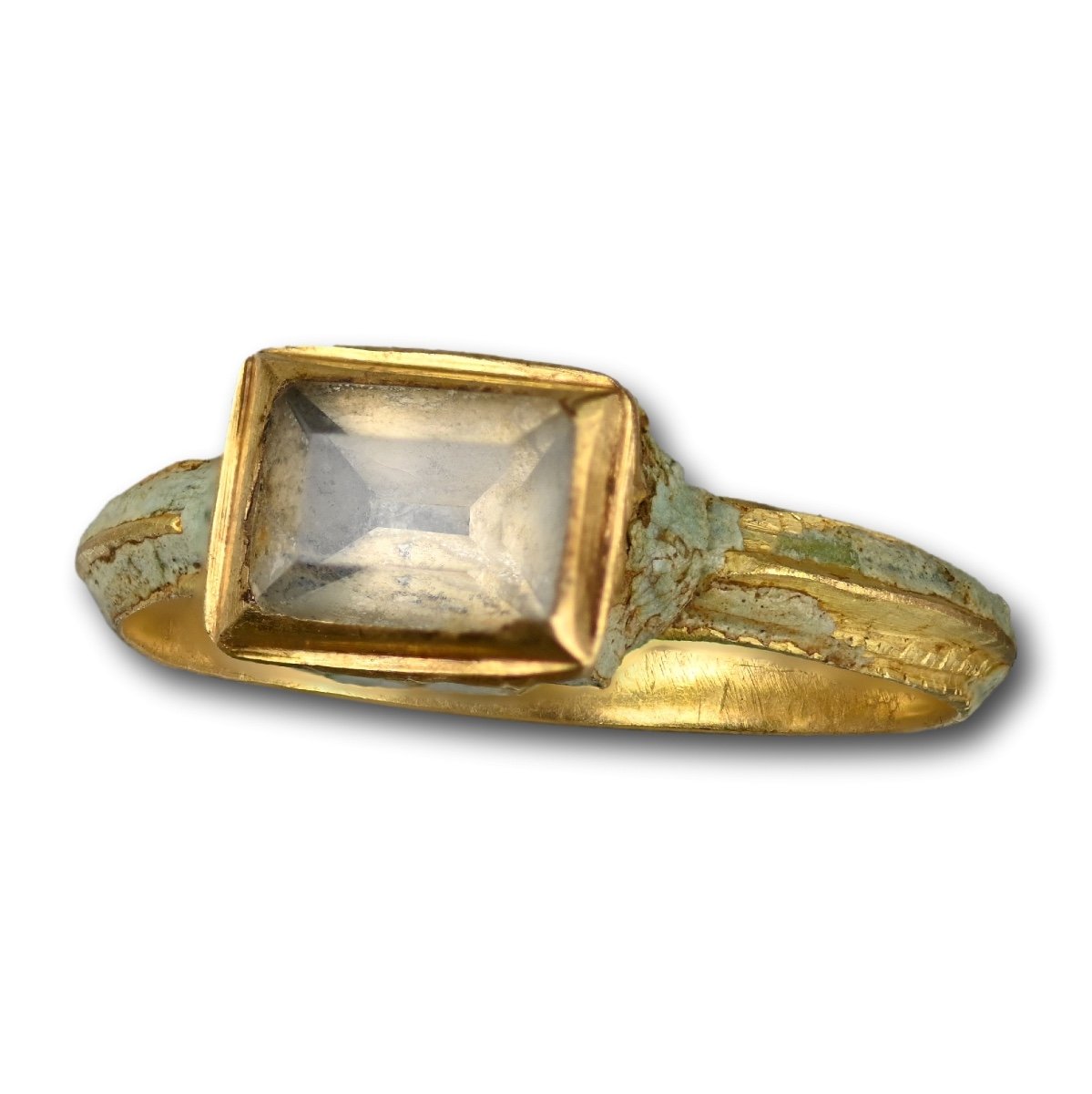 Enamel Gold Ring With A Table Cut Rock Crystal. English, Mid 17th Century. -photo-2