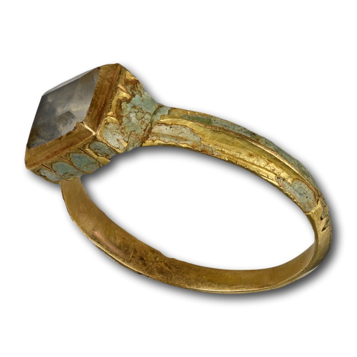 Enamel Gold Ring With A Table Cut Rock Crystal. English, Mid 17th Century. -photo-3