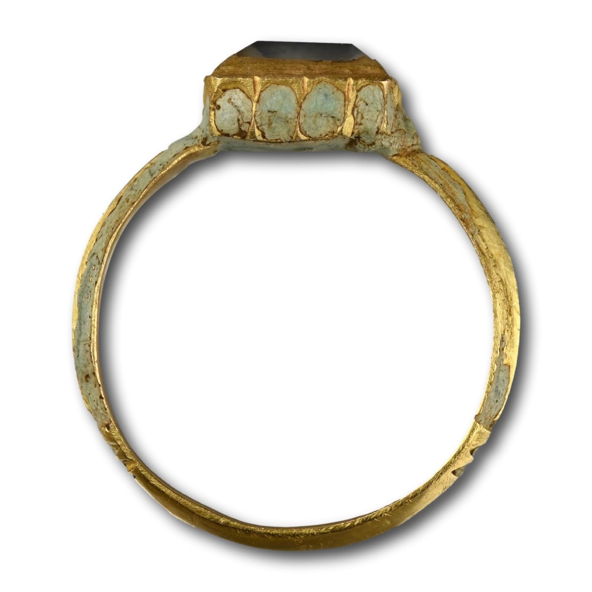 Enamel Gold Ring With A Table Cut Rock Crystal. English, Mid 17th Century. -photo-4