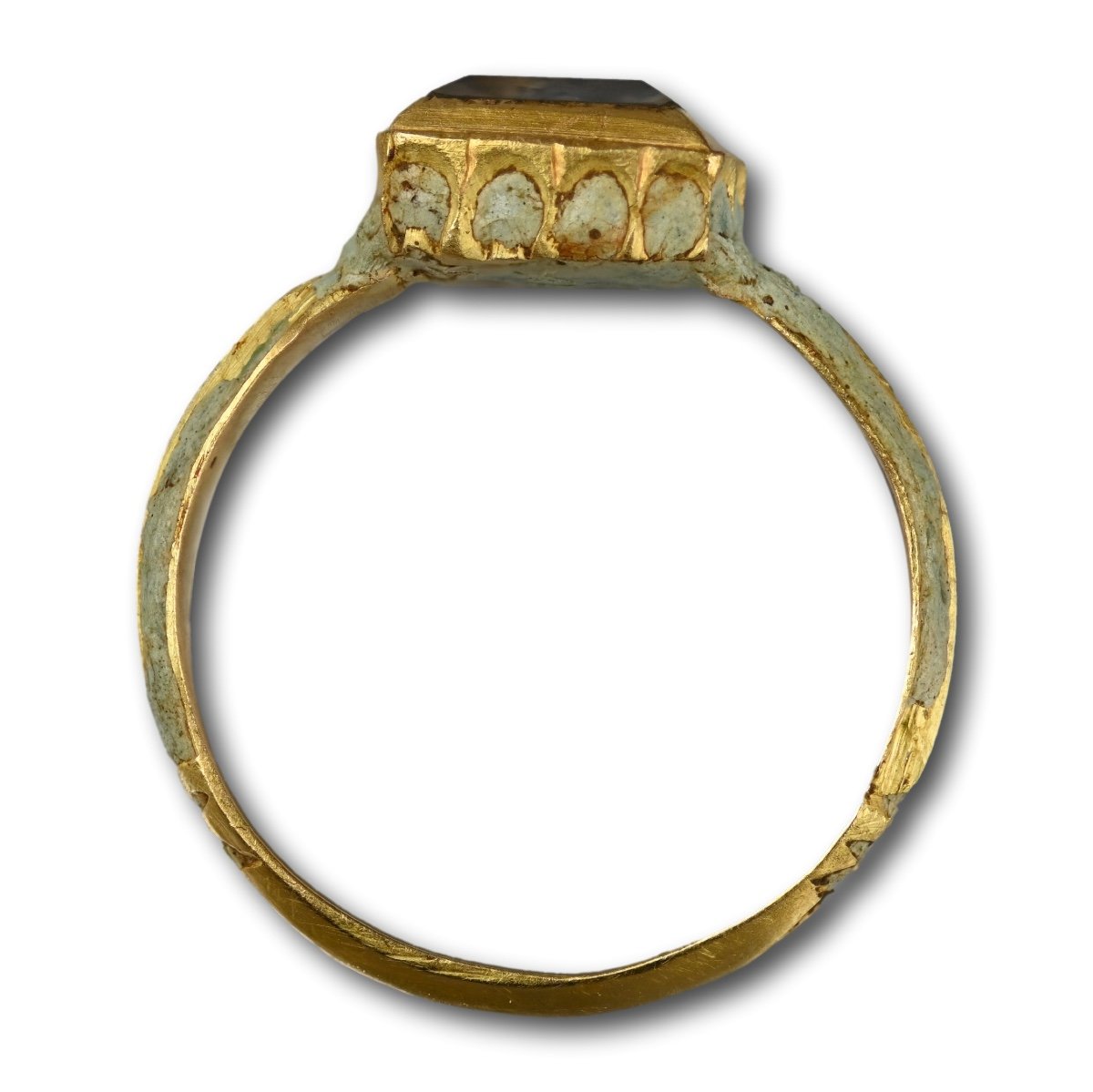 Enamel Gold Ring With A Table Cut Rock Crystal. English, Mid 17th Century. -photo-5