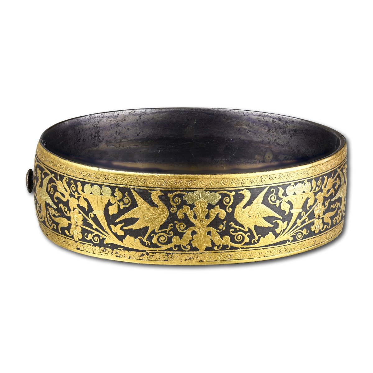 Damascened Bangle Decorated With Two Coloured Gold. Eibar, Spain, 19th Century.