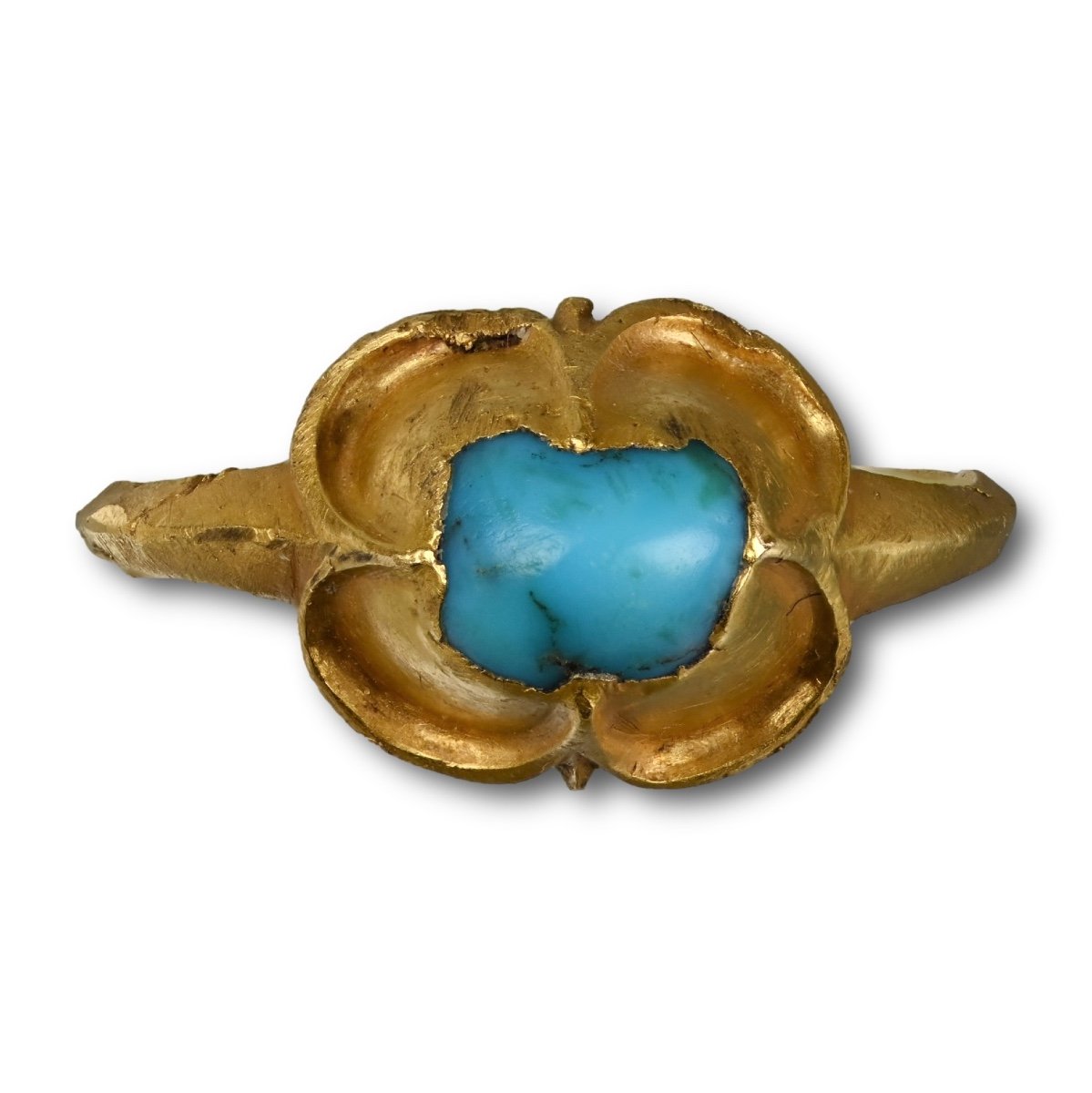 Bague en or Renaissance avec une turquoise. Europe occidentale, XVIe siècle. -photo-2