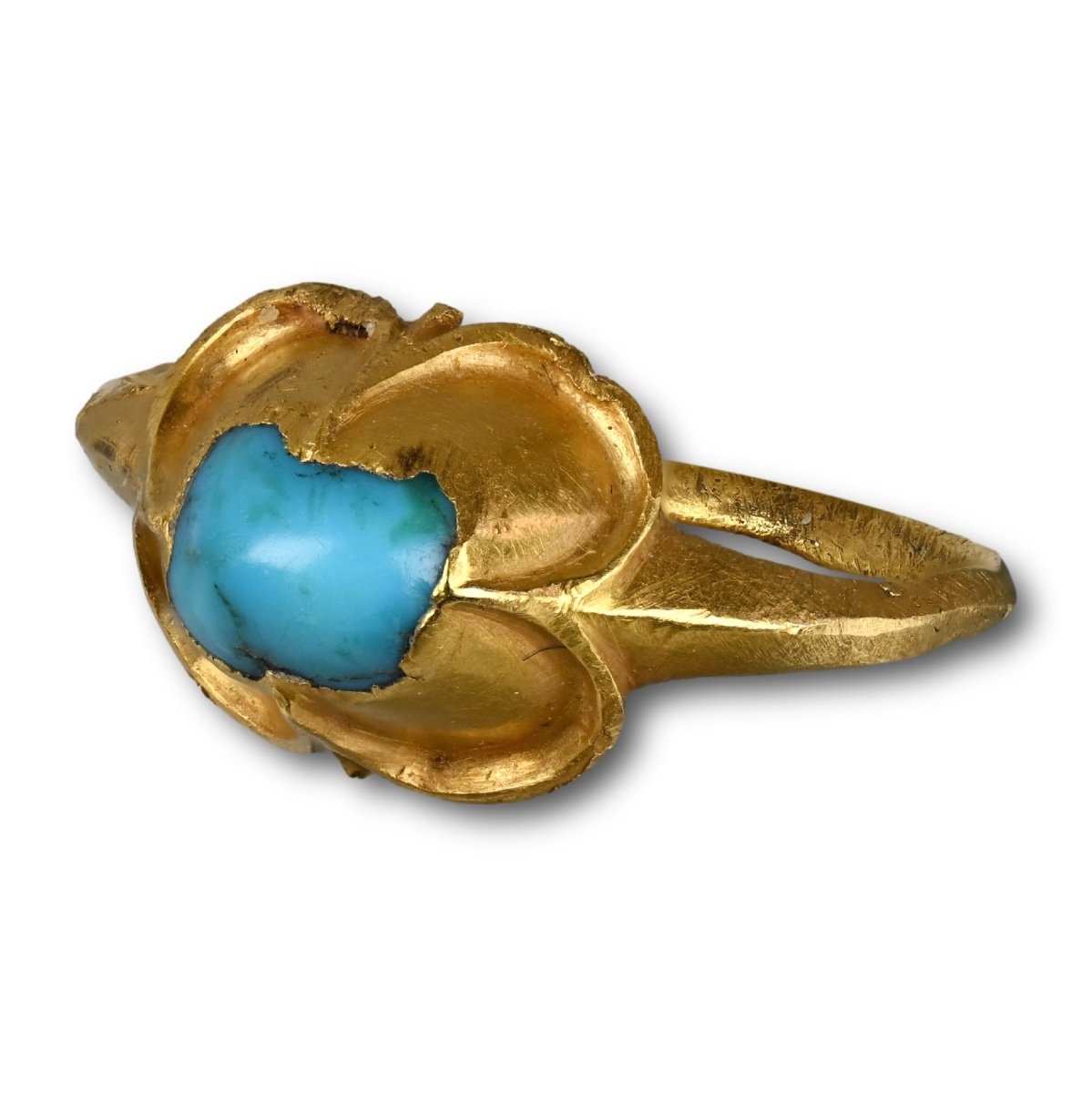 Bague en or Renaissance avec une turquoise. Europe occidentale, XVIe siècle. -photo-2