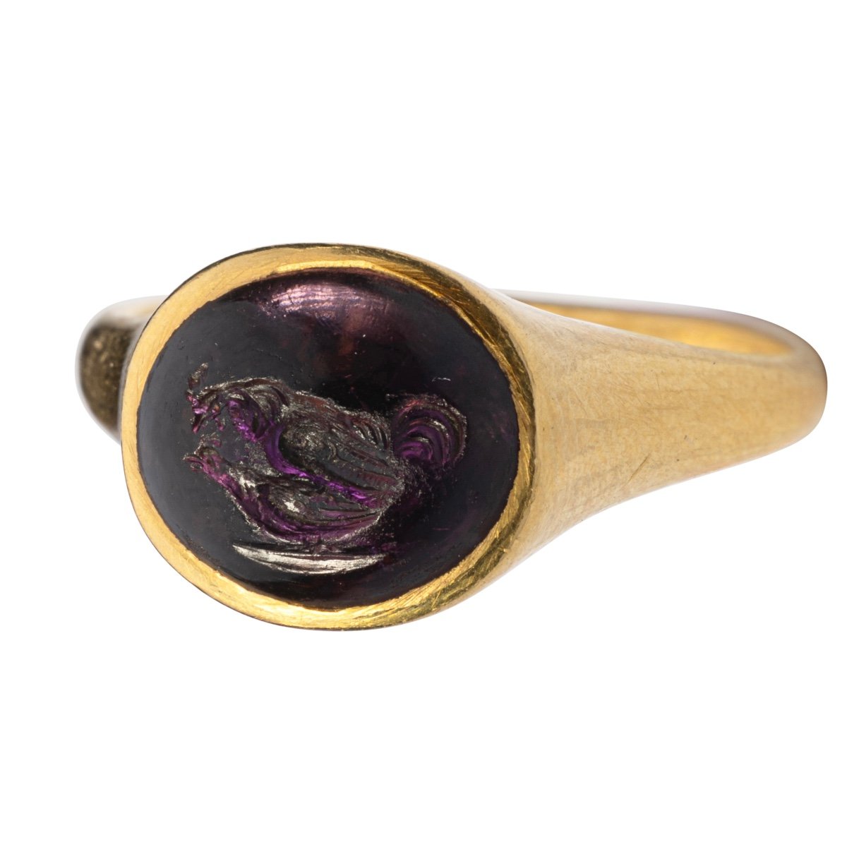 Ancient Ring With An Intaglio Of A Cock & Hen. Hellenistic, 2nd-1st Century Bc.