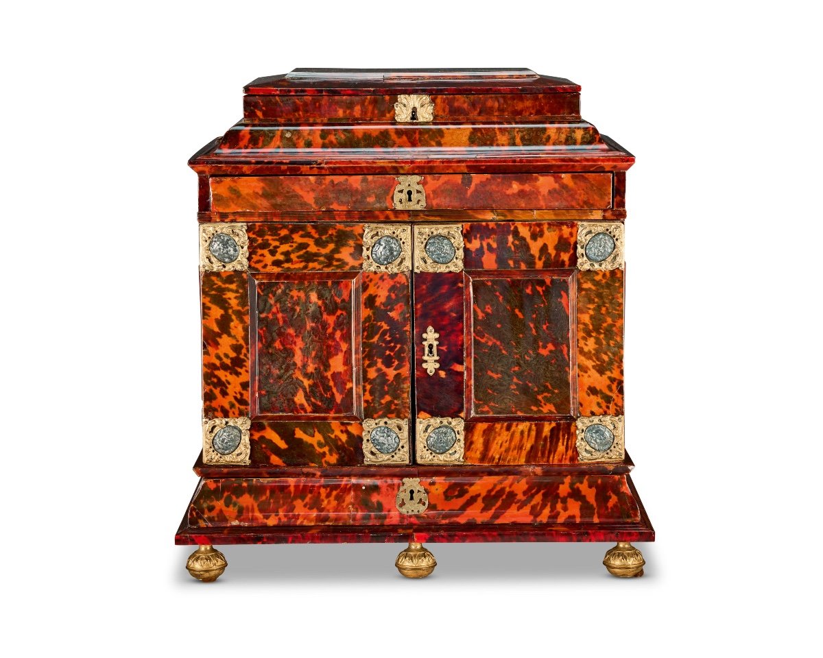 Tortoiseshell Table Cabinet With Polychromed Interior. Antwerp, Mid 17th Century-photo-4