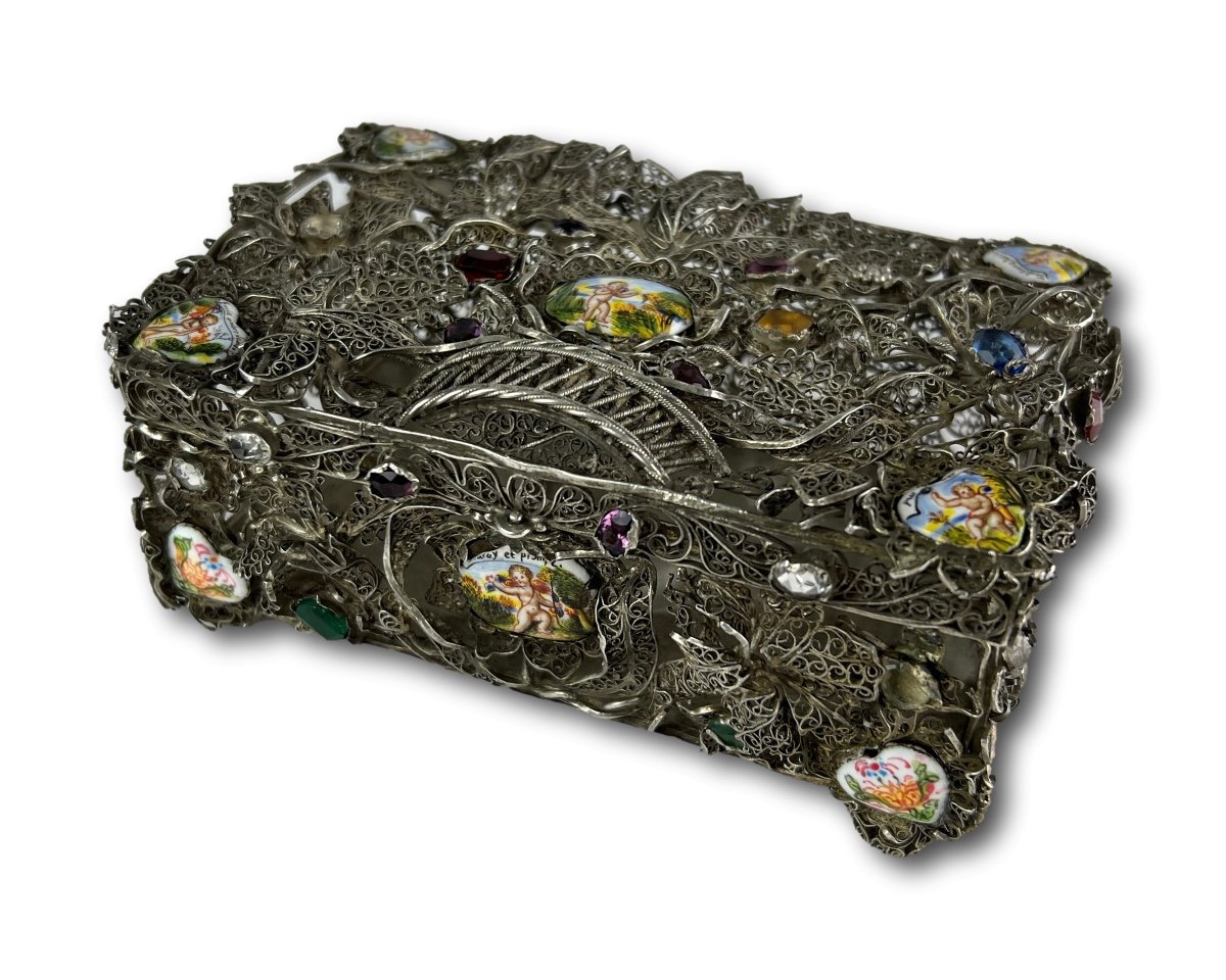 Coffret De Fiançailles En Filigrane d'Argent Et émail. Augsbourg, Début Du XVIIIe Siècle.