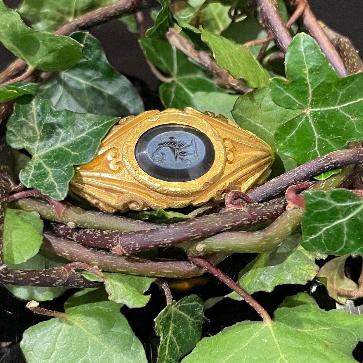 Bague En Or Massif Avec Une Intaille d'Un Aigle Impérial. Romain, IIIe Siècle Après J.-c.  -photo-4