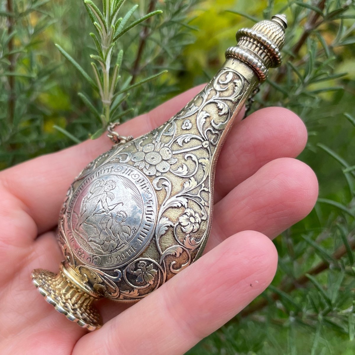 Chased And Engraved Silver Gilt Scent Bottle. German, Augsburg, Circa 1700.-photo-8