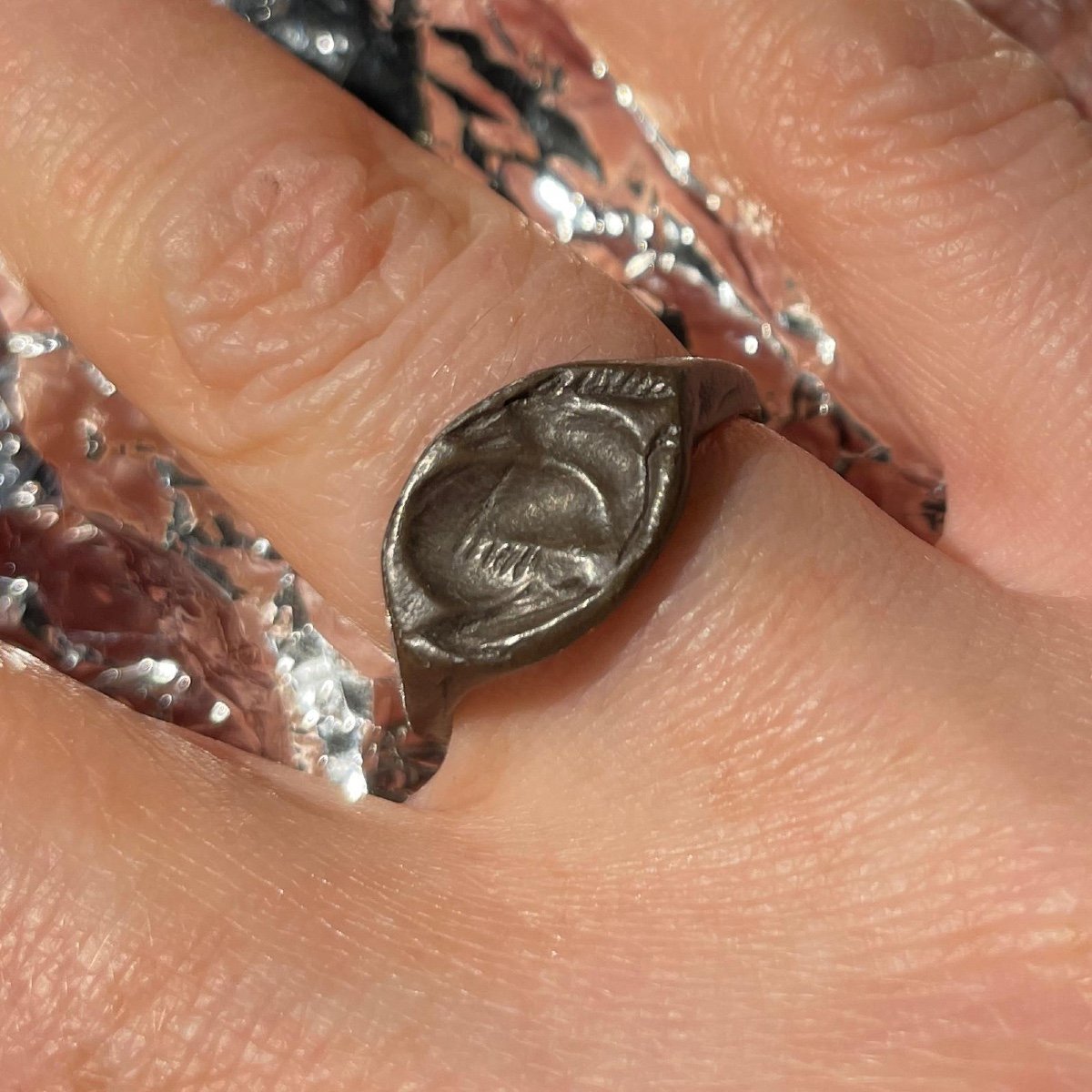 Ancient Silver Ring Engraved With A Seated Ibex. Greek, 5th - 4th Century Bc.-photo-5