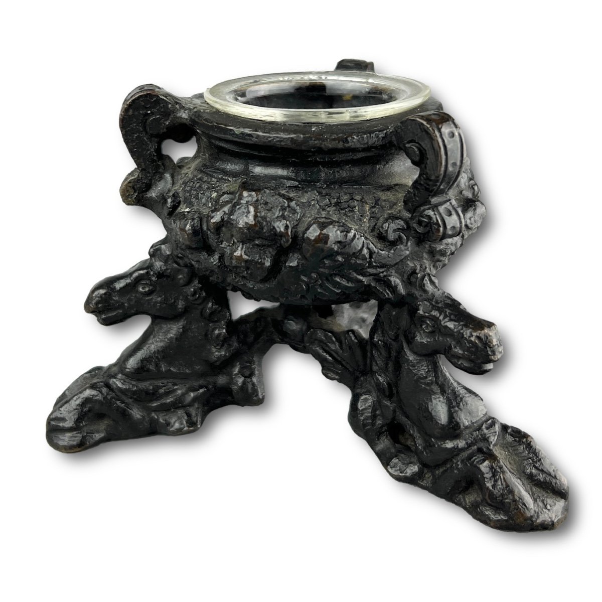 Renaissance Bronze Inkwell With Hippocampus And Putti. Italian, 16th Century.-photo-4