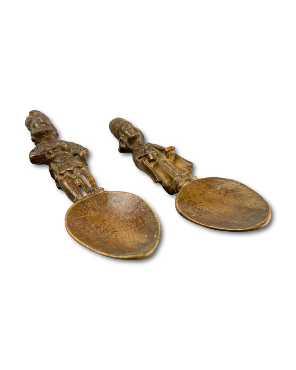 Pair Of Figural Fruitwood Spoons. German Or Dutch, 17th Century.-photo-5