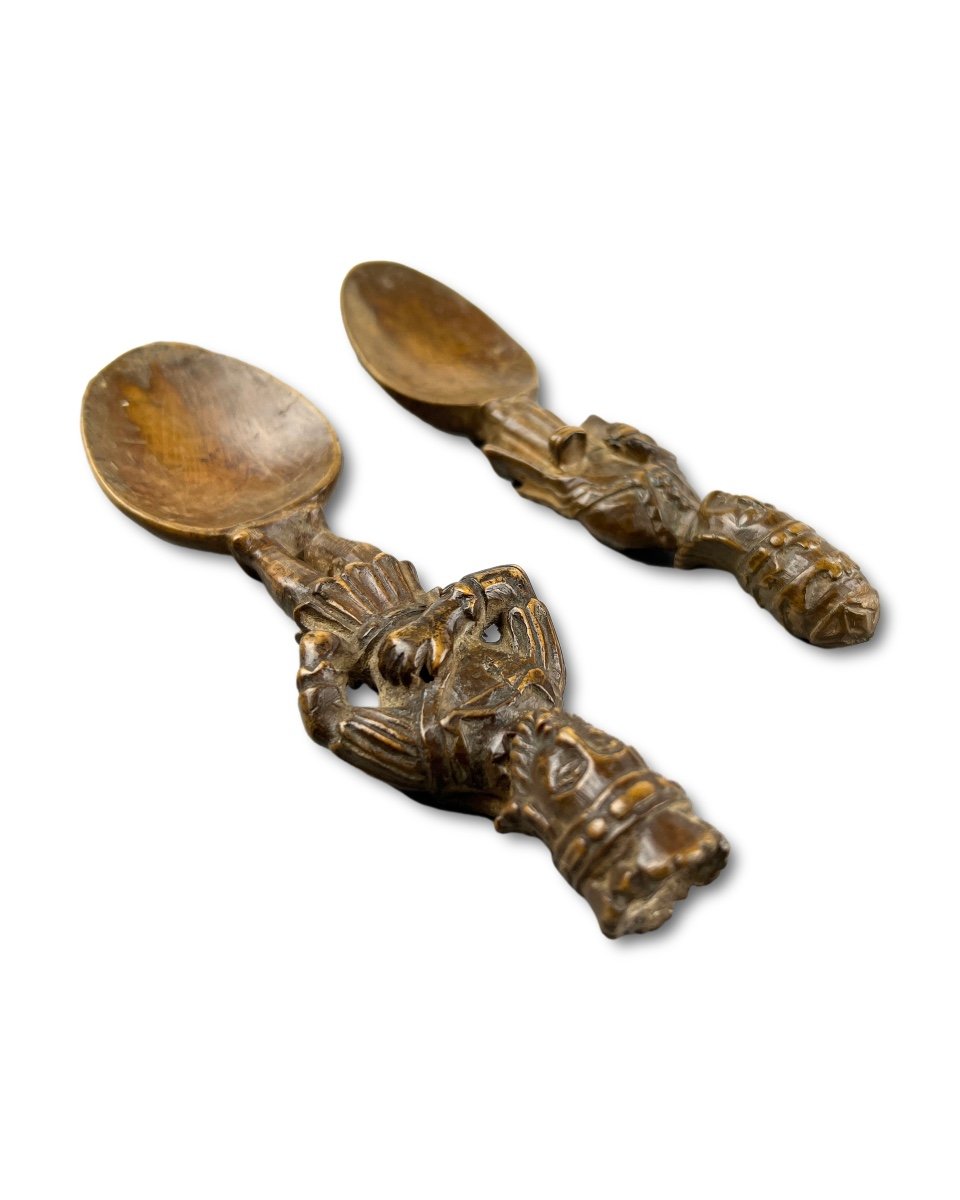 Pair Of Figural Fruitwood Spoons. German Or Dutch, 17th Century.-photo-6