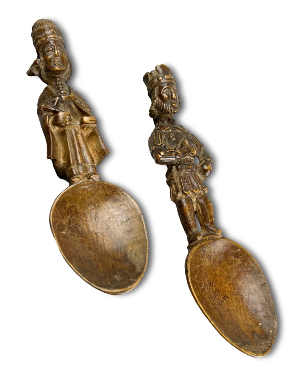 Pair Of Figural Fruitwood Spoons. German Or Dutch, 17th Century.-photo-7