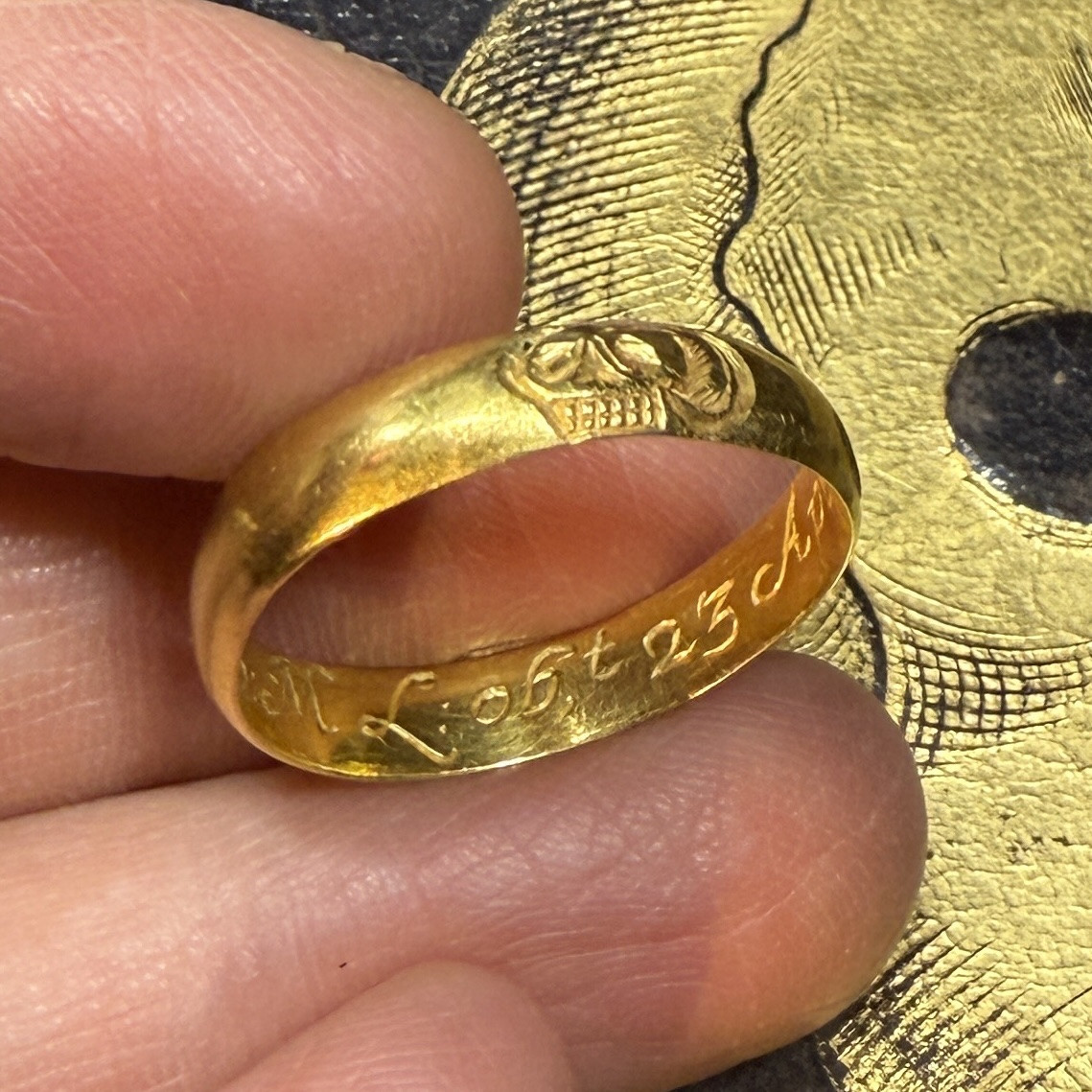 Gold Memento Mori Mourning Ring, Dated 1692. English, Late 17th Century.-photo-3