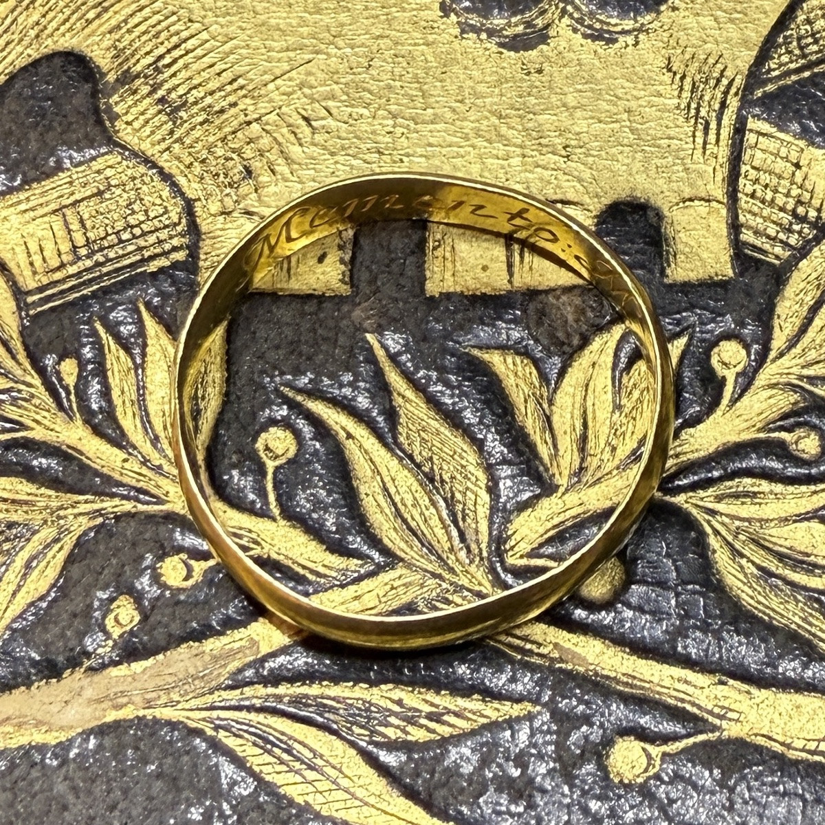 Gold Memento Mori Mourning Ring, Dated 1692. English, Late 17th Century.-photo-3