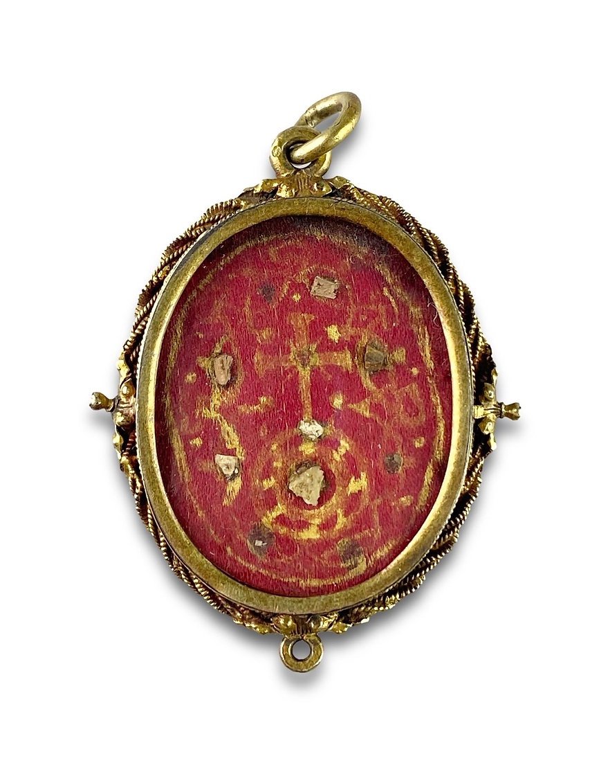 Proantic: Silver Vermeil Reliquary Pendant. Spanish, Mid-17th Century.