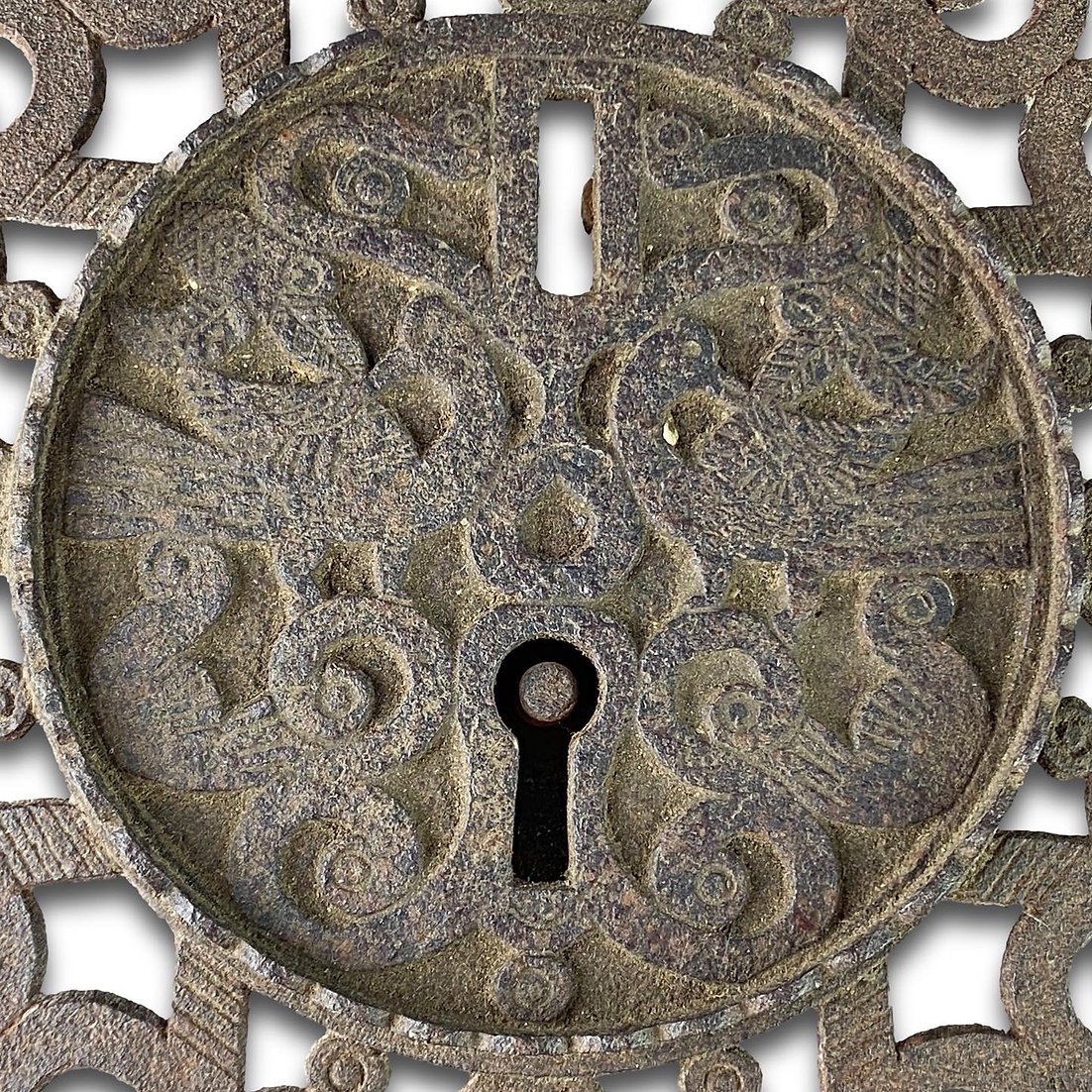 Pierced Iron Casket Lock & Original Key. Spanish, 17th Century.-photo-2