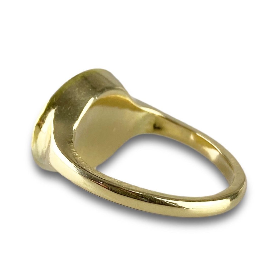 Bague Sertie d'Une Intaille Roman Nicolo. 2ème Siècle A.d, Plus Tard Bague En Or.-photo-2