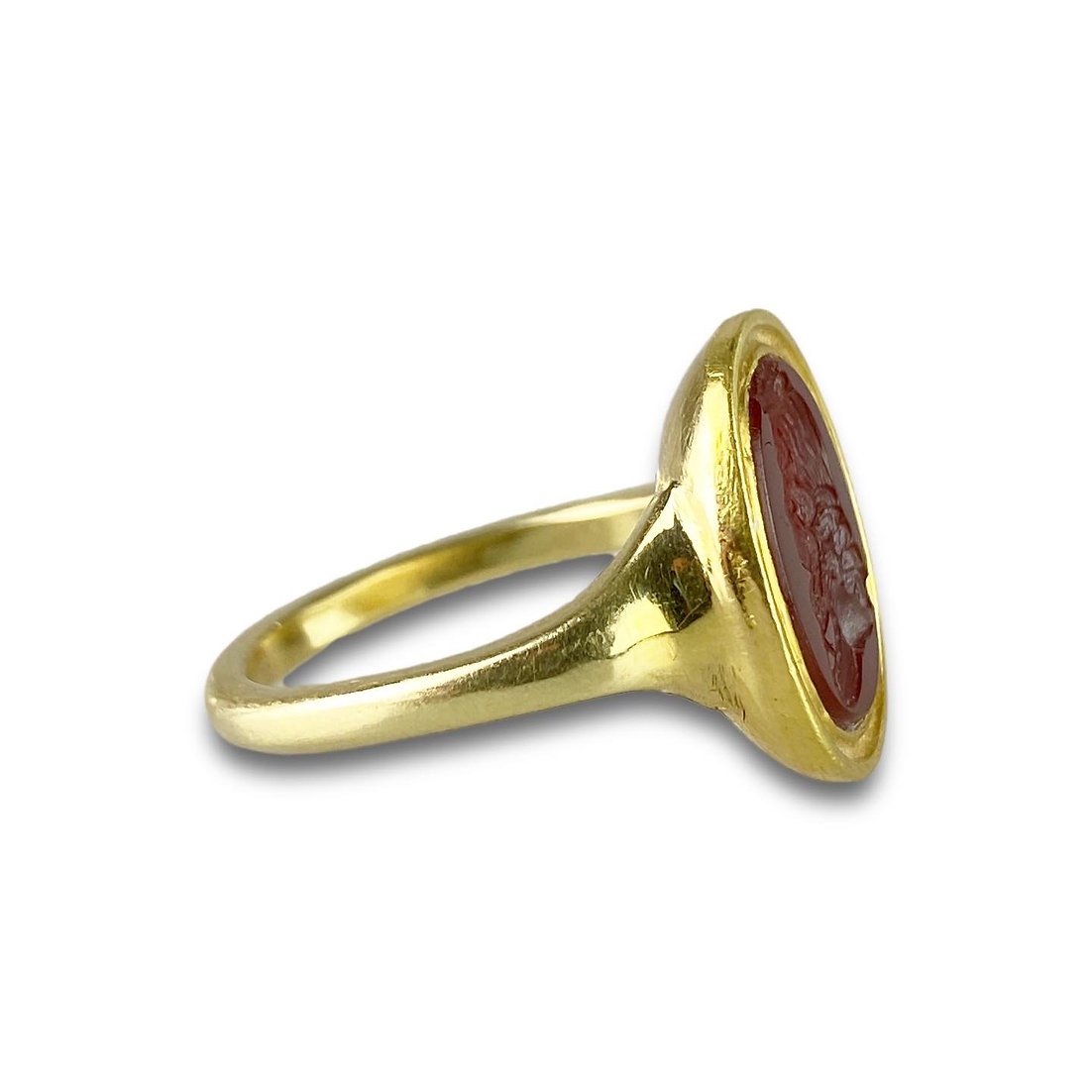 Ring With Intaglio Of Joseph I (1678-1711). 17th Century, Later Gold Ring. -photo-3