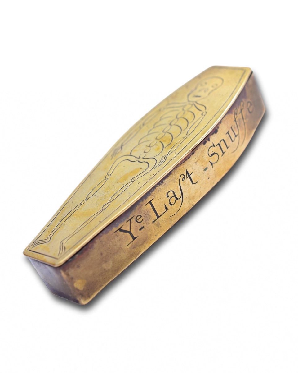 Georgian Brass Snuff Box In The Form Of A Coffin. English, 18th Century.-photo-5