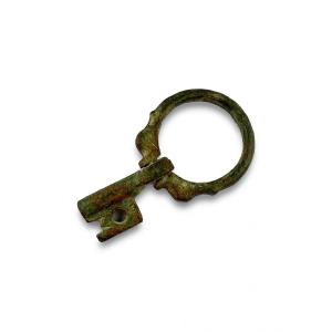 Ancient Bronze Key-ring With Zoomorphic Heads. Roman, 1st - 2nd Century Ad.