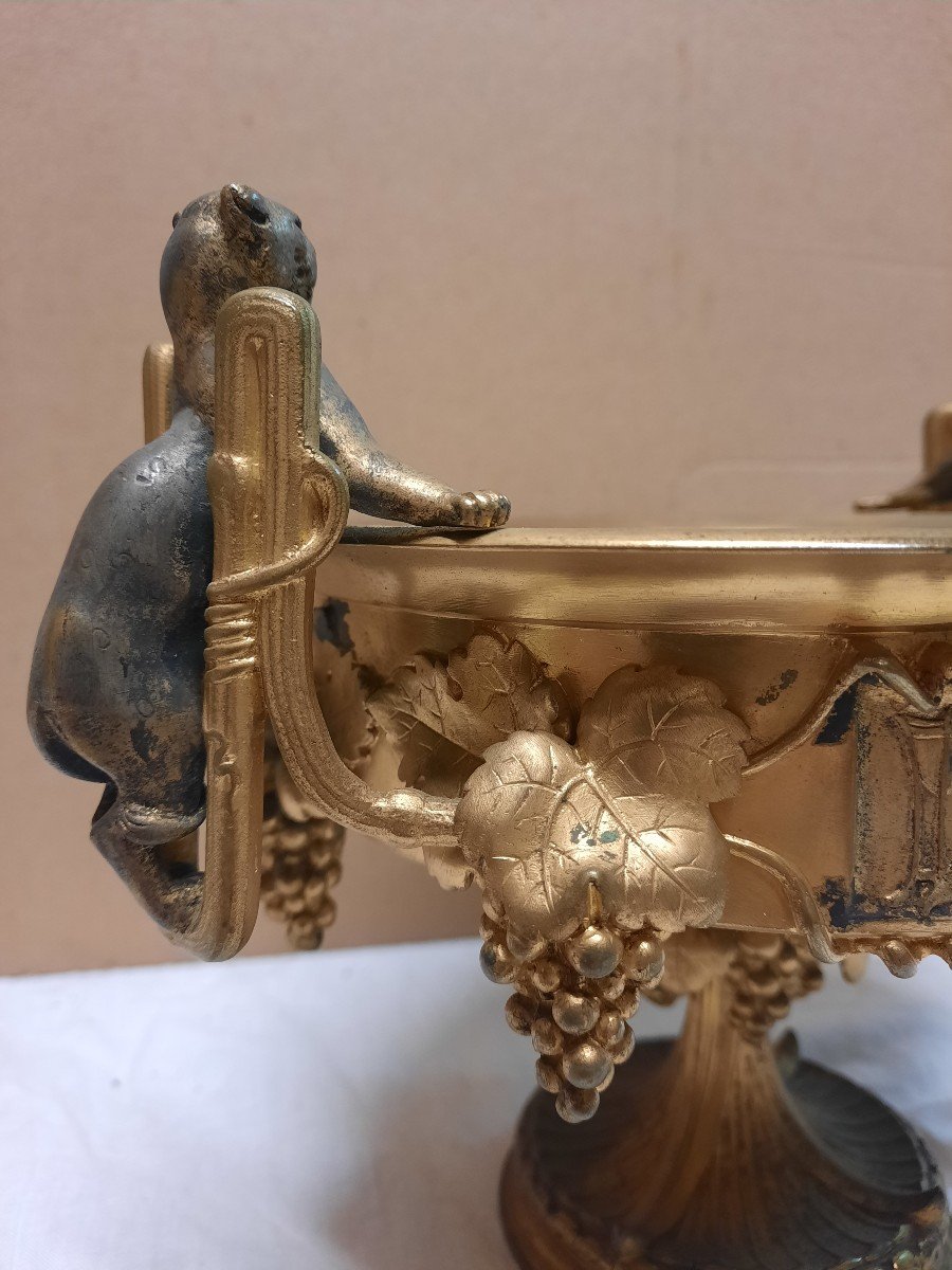 Coupe En Bronze Ornée De Putti Et De Panthères -photo-4