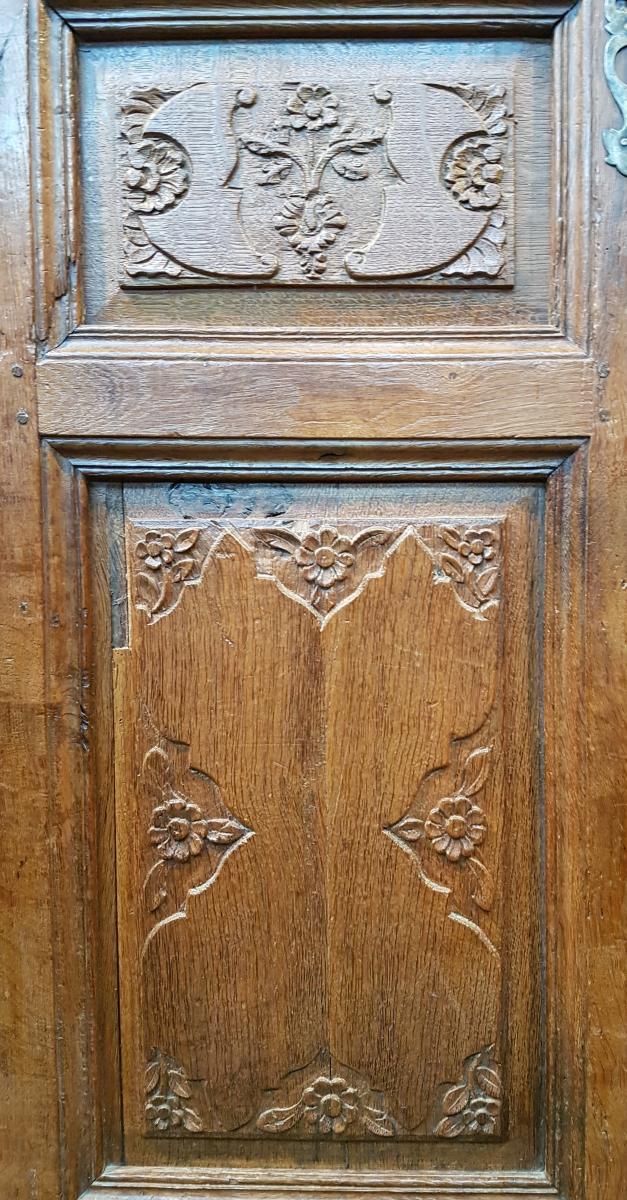 18th Century Wardrobe-photo-2