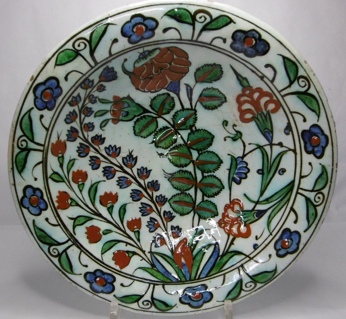 Iznik Dish With Rosebud Period Late 16th Early 17th Century