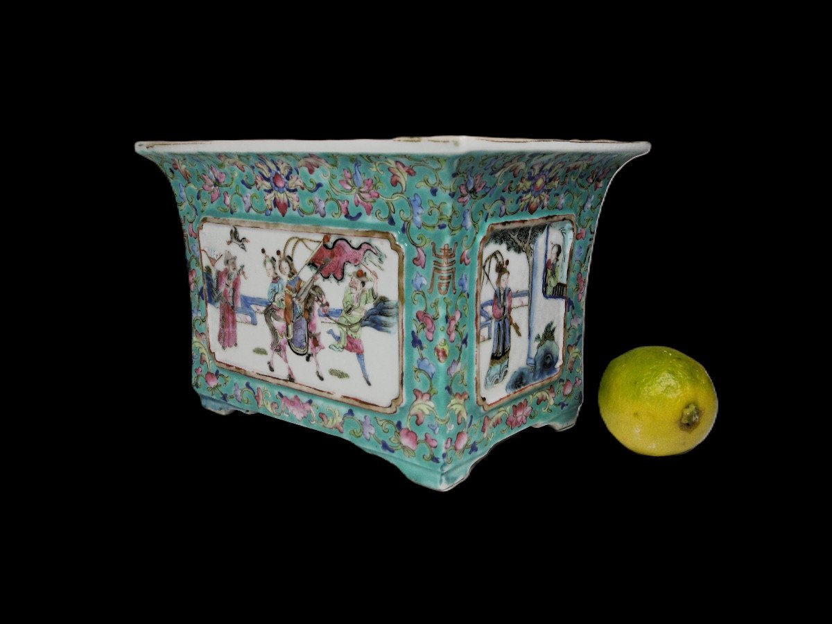 Chinese Porcelain Jardiniere Decorated With Court Scenes From The Republic Period-photo-2