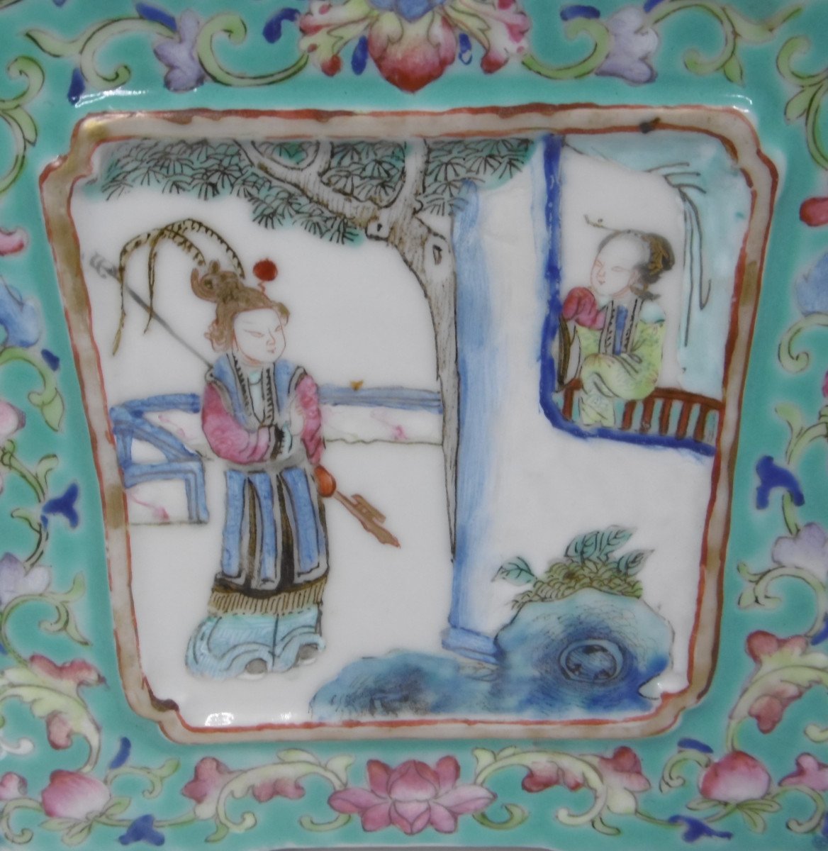 Chinese Porcelain Jardiniere Decorated With Court Scenes From The Republic Period-photo-3