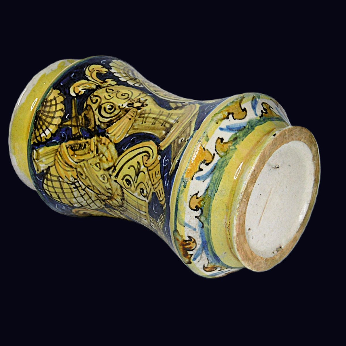 Majolica From Faenza From The End Of The 16th Century To The Beginning Of The 17th Century, Decorated By A Bishop-photo-2