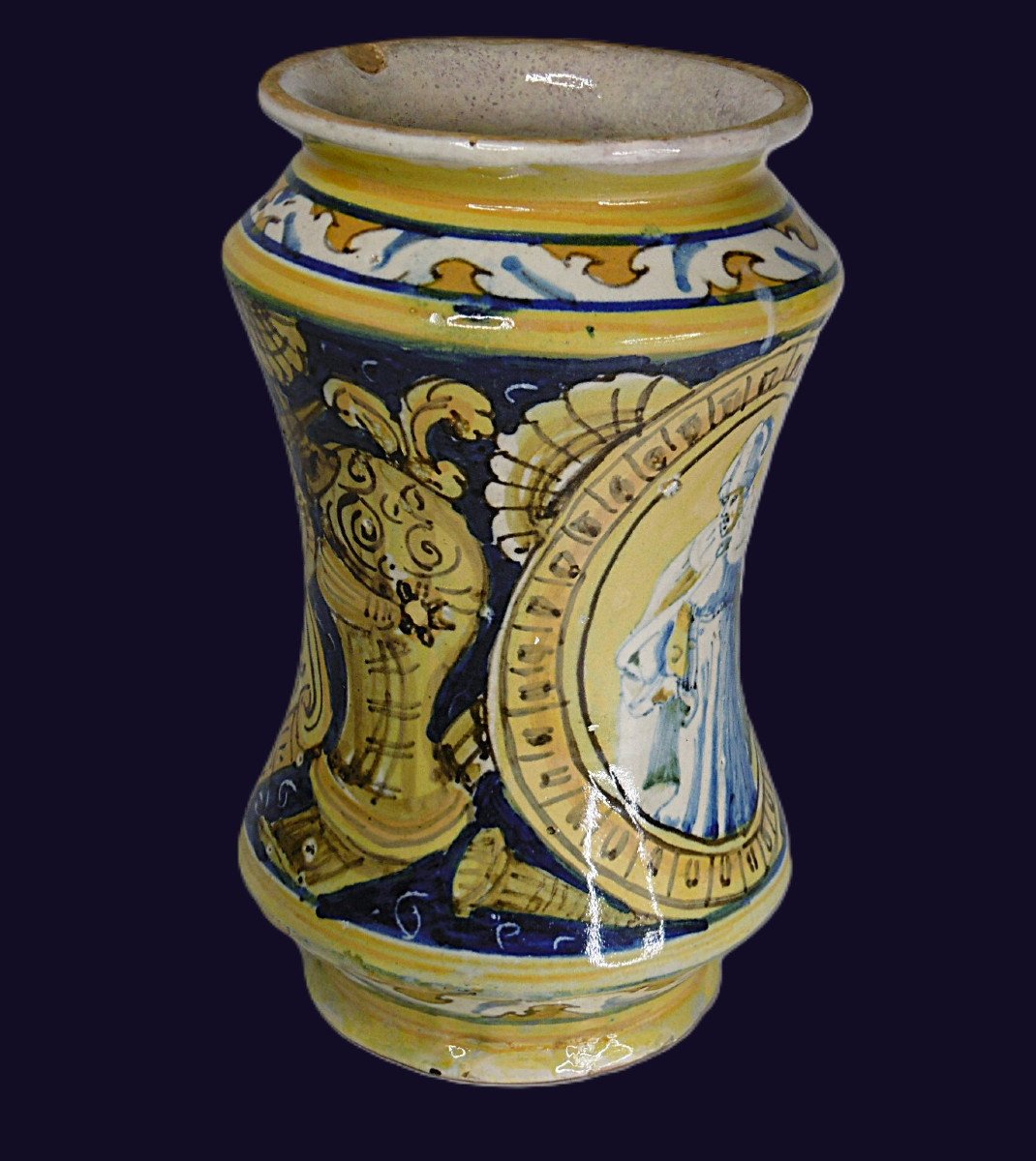 Majolica From Faenza From The End Of The 16th Century To The Beginning Of The 17th Century, Decorated By A Bishop-photo-3