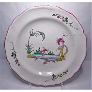 Faience De Moustiers Ferrat Assiette A Decor A La Pillement