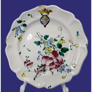 Faience De Savone Boselli Assiette Armoriee d'Epoque XVIIIéme ,marquée