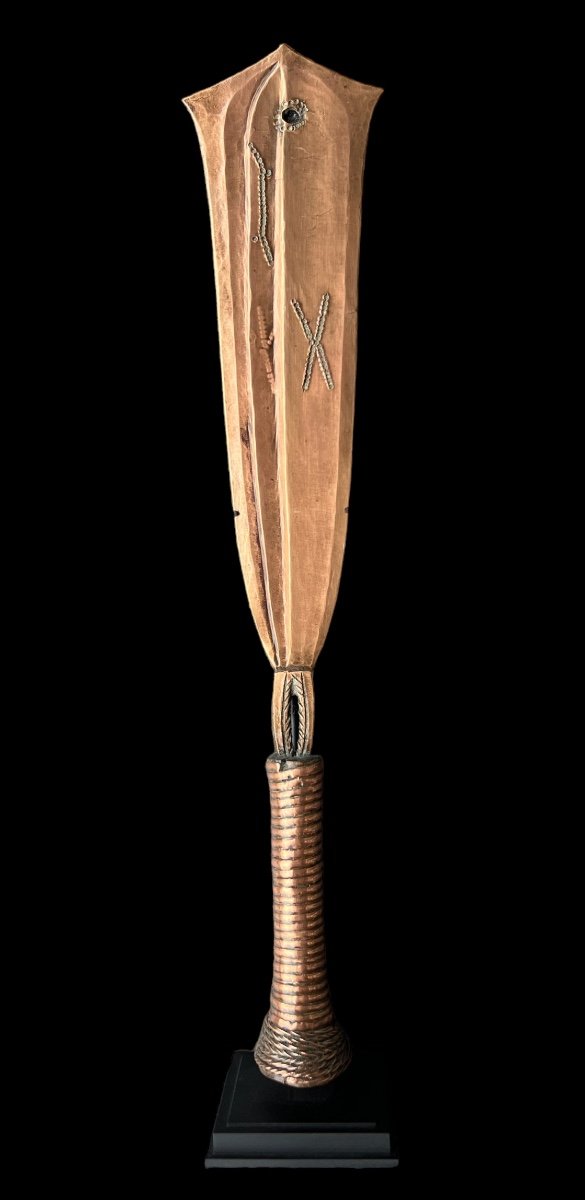 Rare African Copper Knife From The 'yakoma' Tribe - Congo - Early 20th Century