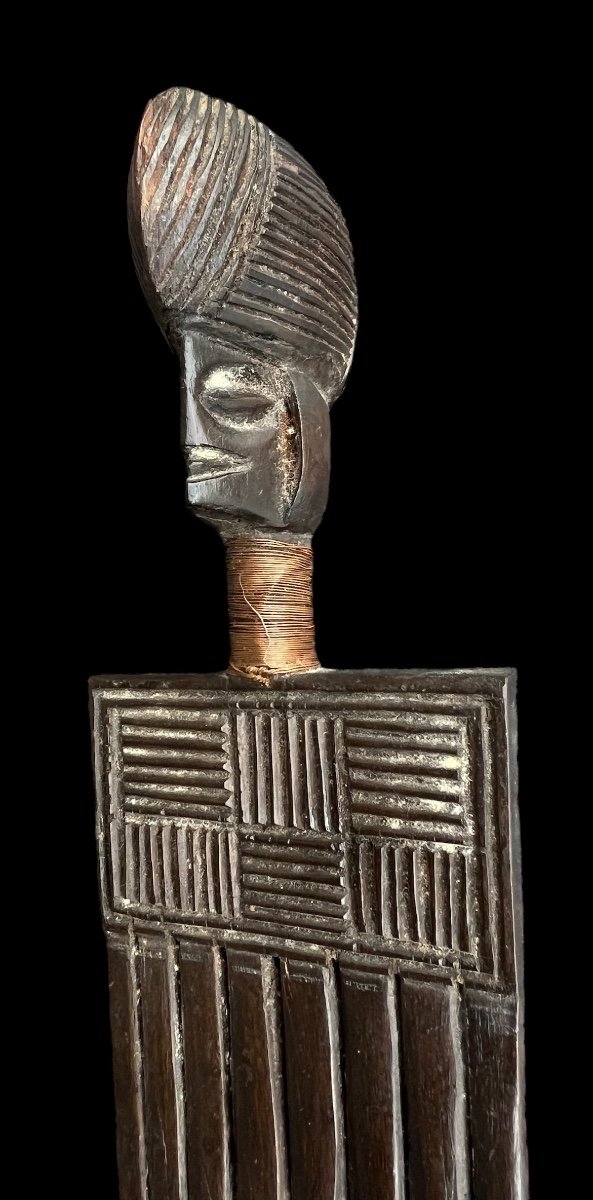 Wooden Comb From The 'chokwe/lwena' Tribe Of The Dr Congo/angola - Early 20th Century-photo-1