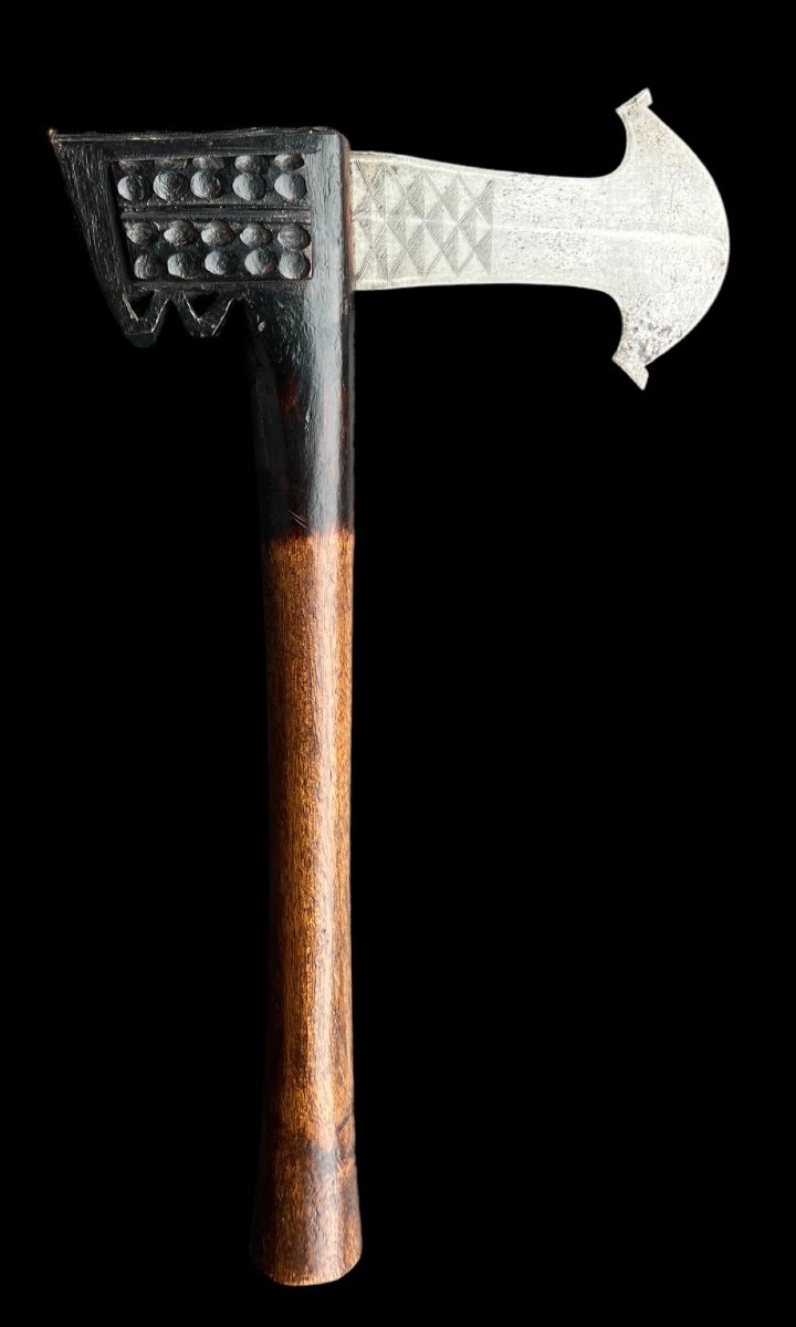 African Axe From The 'chokwe/tschokwe/lwena' Tribe From Congo/angola - Africa - Early 20th Century-photo-1