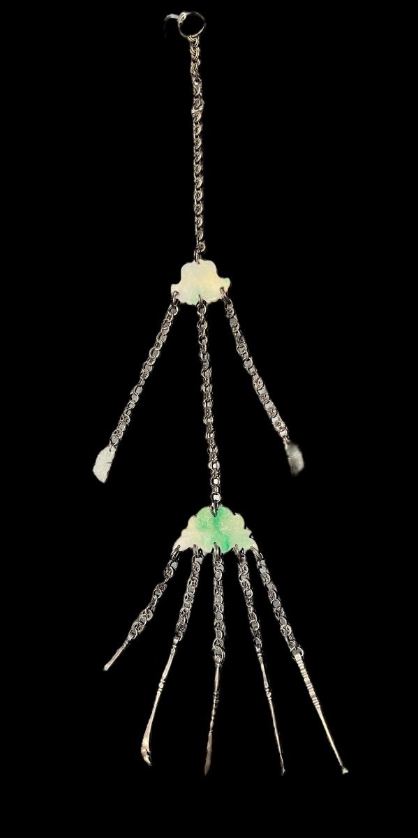 Grande Chatelaine Pour Opium En Argent Et Jade - Chinoise - 19e Siècle