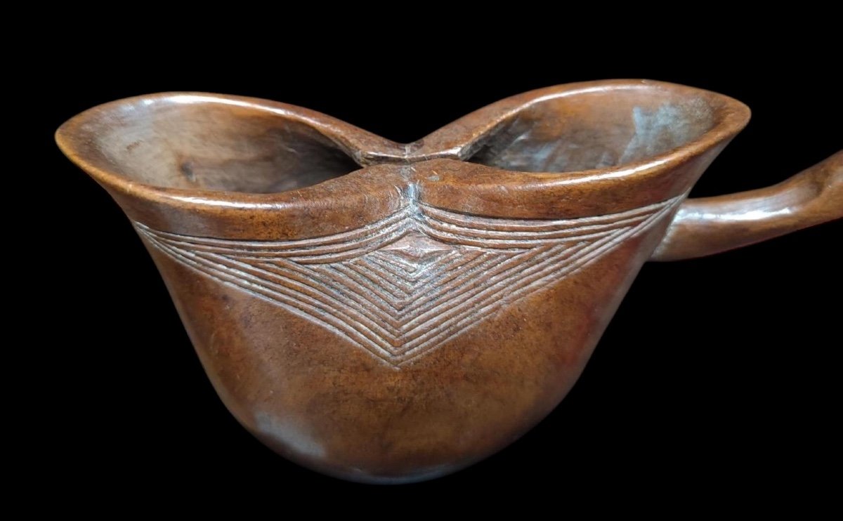 Rare Wooden Cup With Handle From The 'yaka/suku' Tribe Of Congo - Africa/african - Early 20th Century -photo-1