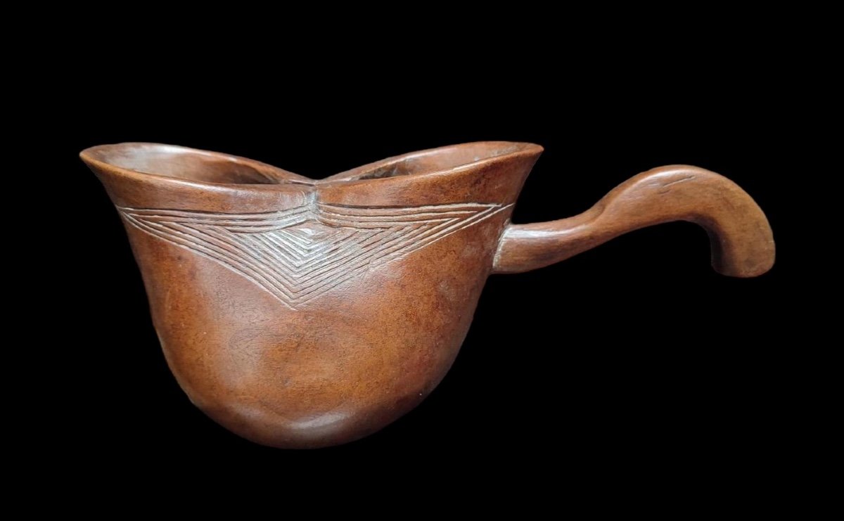 Rare Wooden Cup With Handle From The 'yaka/suku' Tribe Of Congo - Africa/african - Early 20th Century 