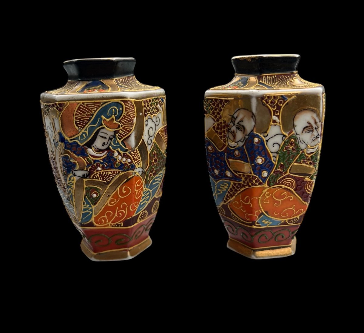 Small Pair Of Japanese 'satsuma' Vases - Meji Period - Early 20th Century