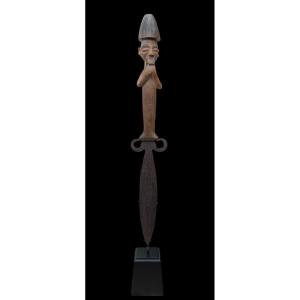 Very Rare Figurative Knife/sword From The 'yaka' Tribe Of Congo -africa- Early 20th Century