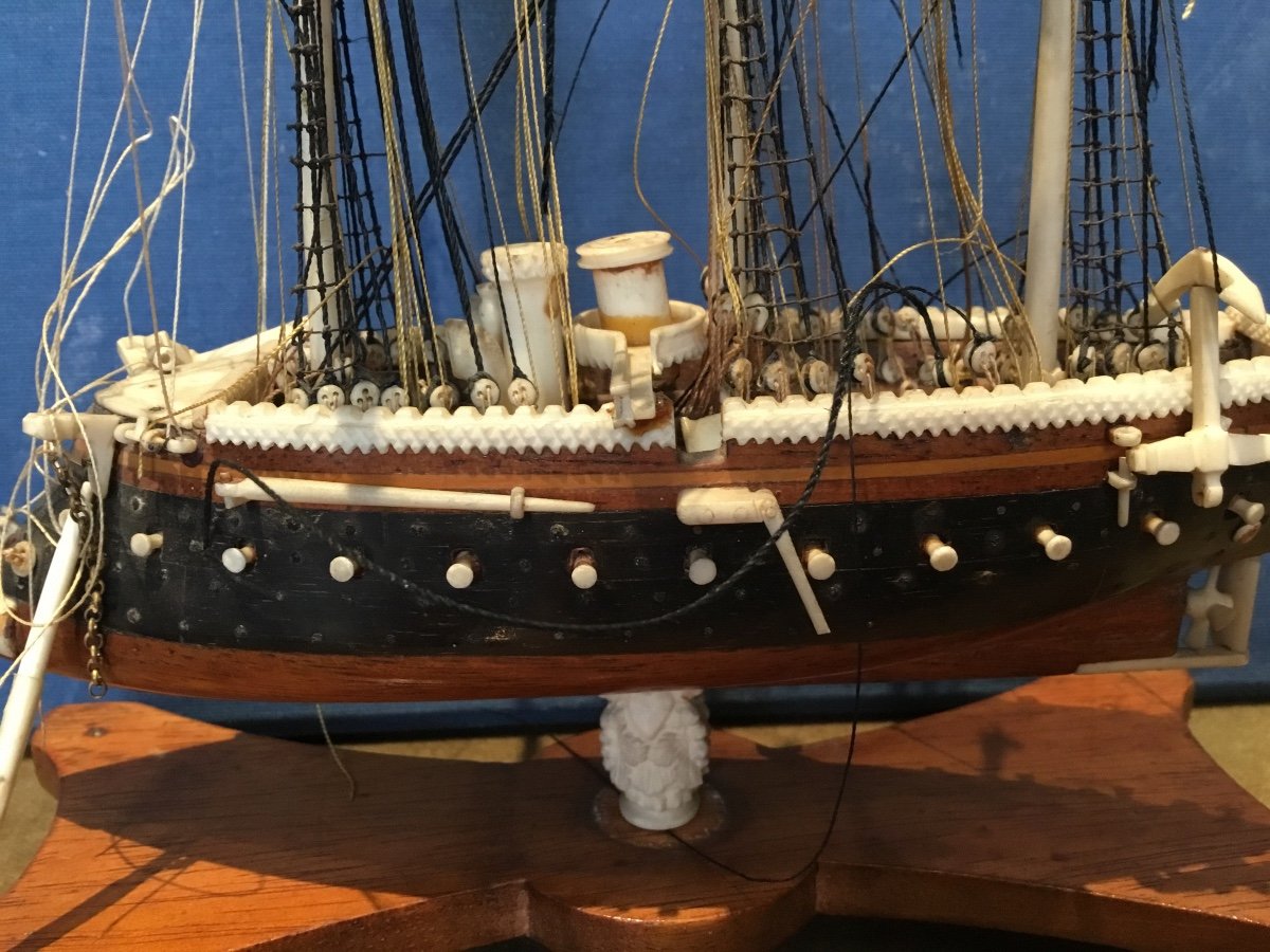 Maquette miniature D’un Bateau Trois Mâts 19ème -photo-2