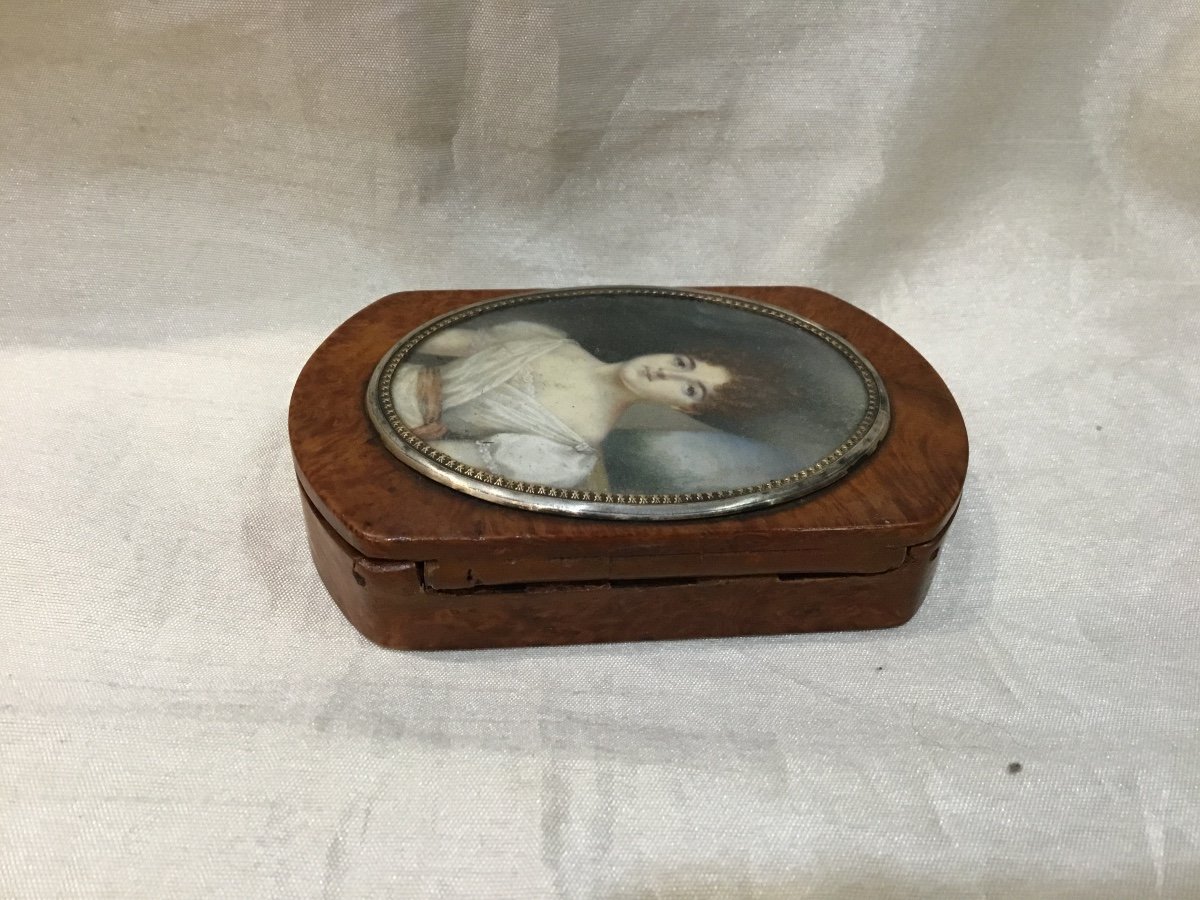 Miniature Decorating A Box, Portrait Of A Young Woman, 19th Century-photo-1