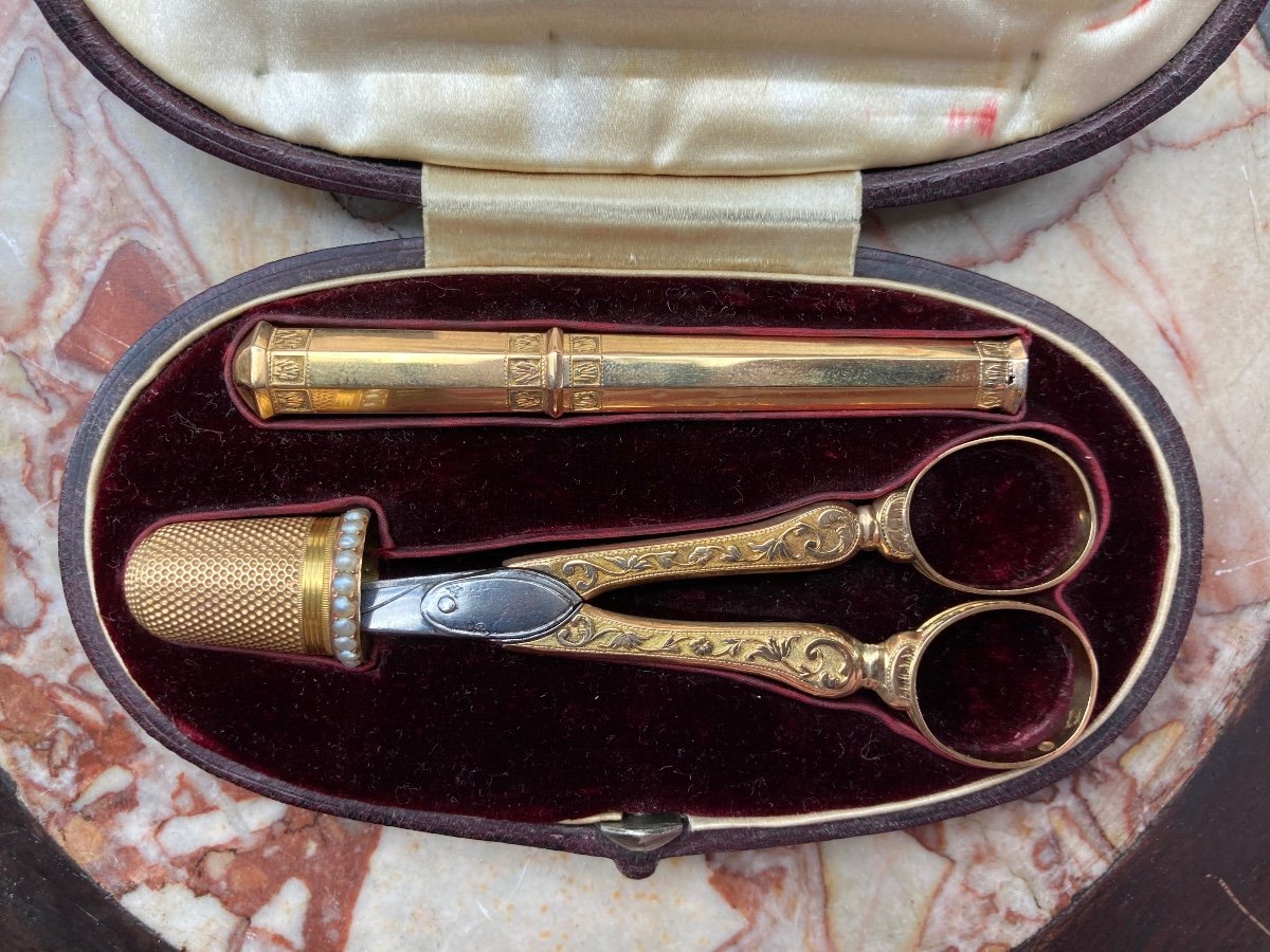 Late 18th Century Gold Sewing Kit-photo-4