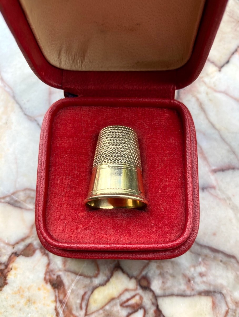 18ct Gold Thimble 