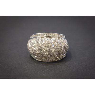 White Gold And Diamonds Ring