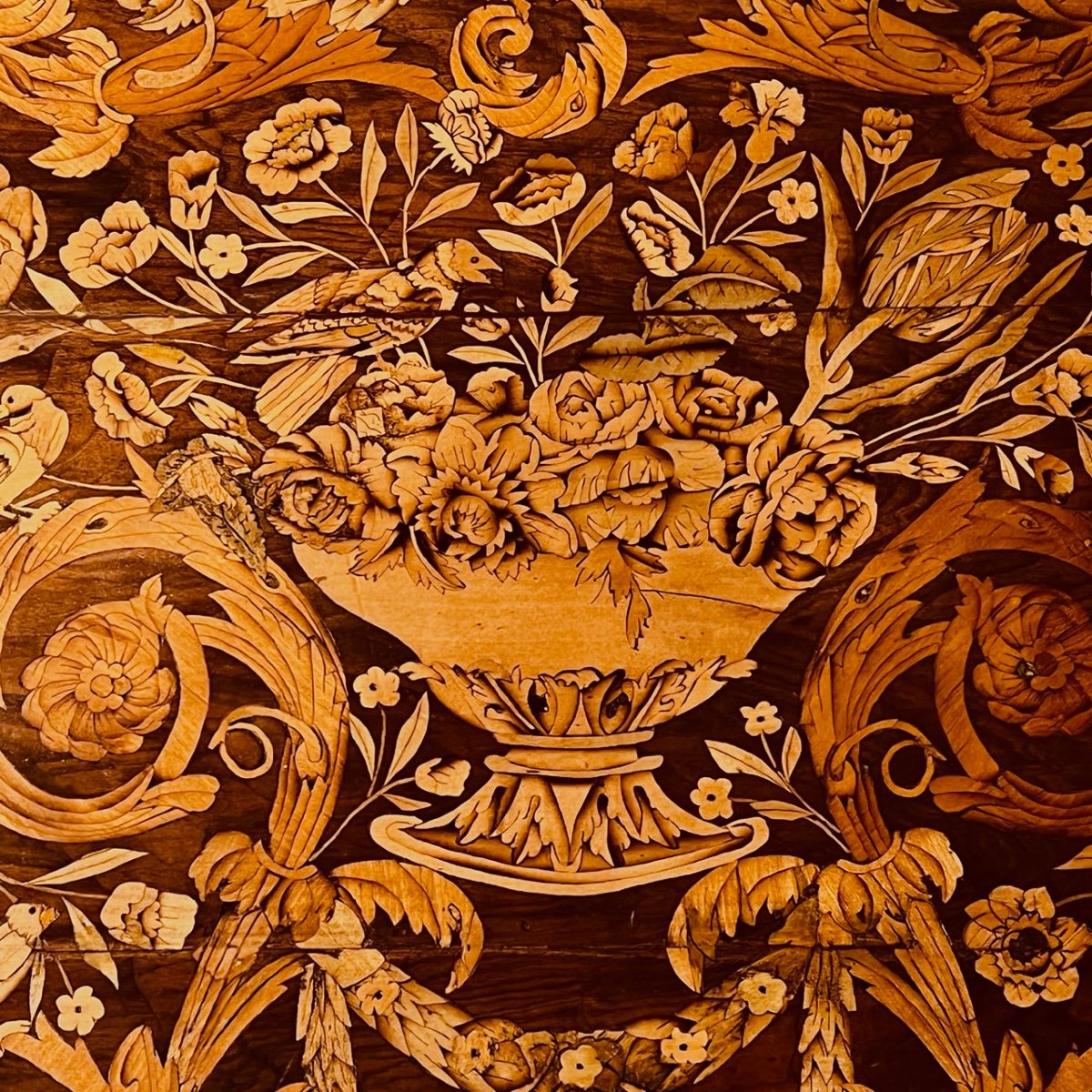 Ceremonial Table Marquetry Flowers, Birds, Dogs And Scrolls-photo-2